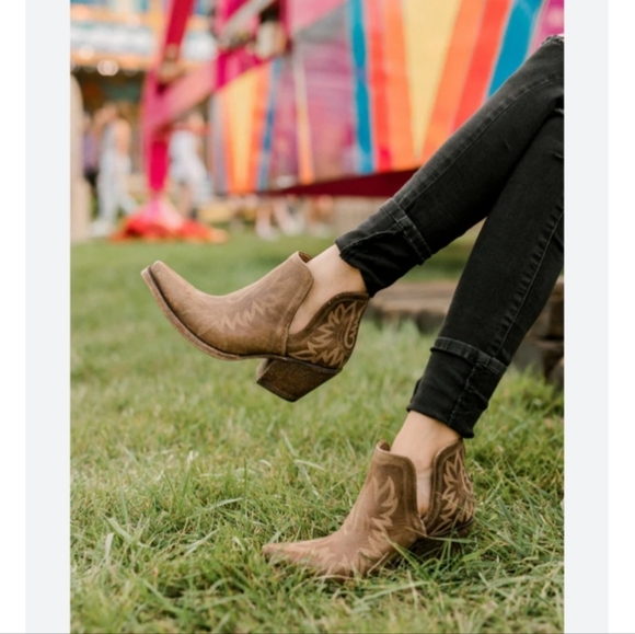 Ariat Dixon Western Boots In Naturally Distressed Brown 8.5 NWT - Picture 9 of 13